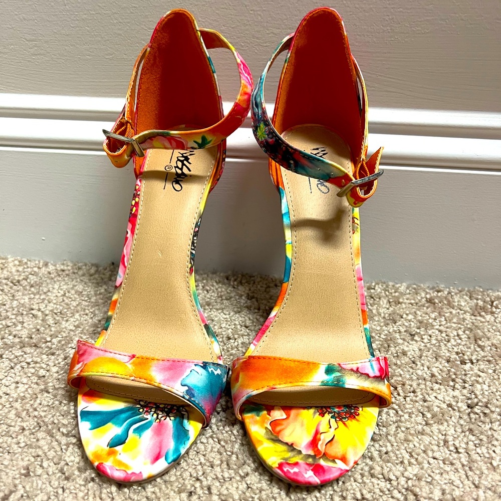 Mossimo floral ankle strap heels